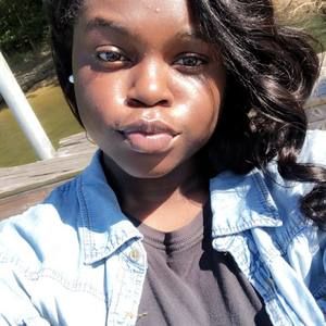 Meet your Posher, Kendra